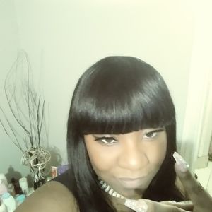 Meet your Posher, Qiana